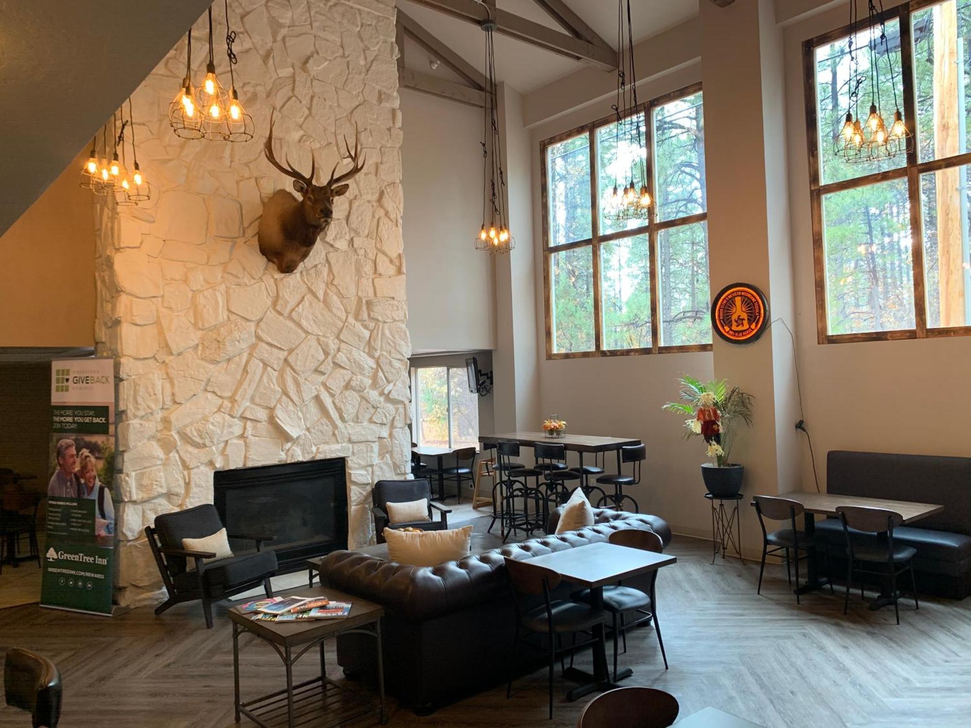 Greentree Inn & Suites Pinetop Экстерьер фото